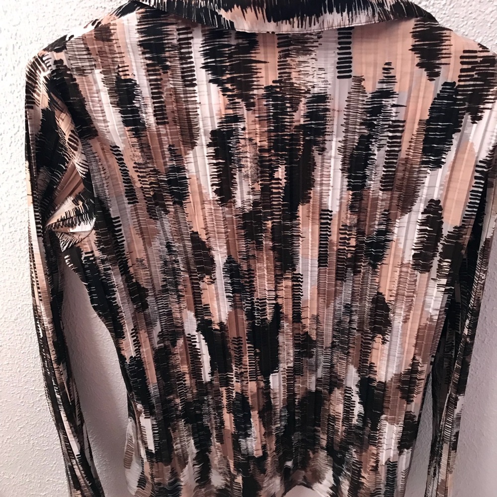 Apt 9 blouse size med